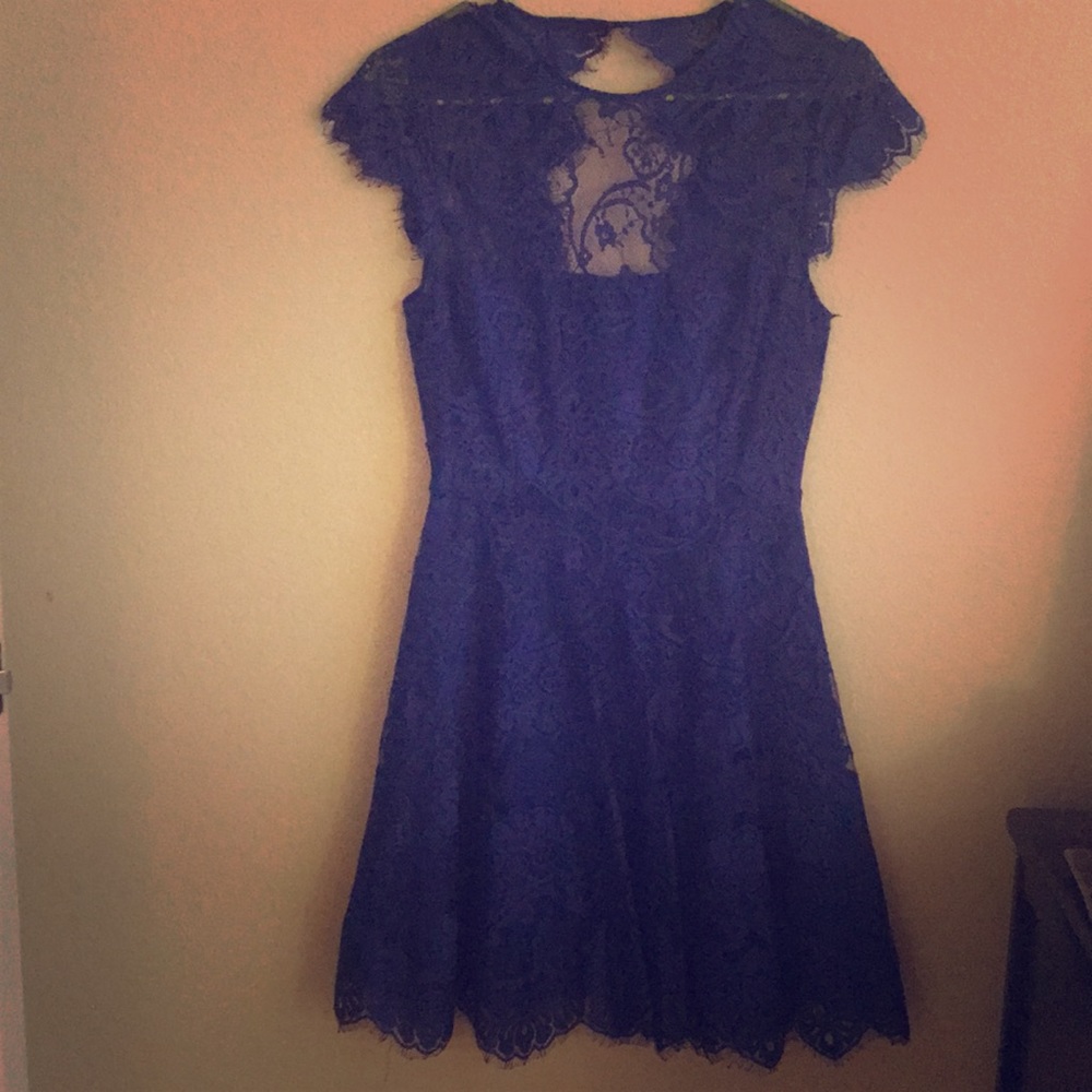 BB Dakota royal blue lace cocktail dress